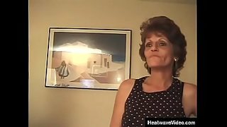 shaved pussy milf