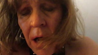 milf that swallows